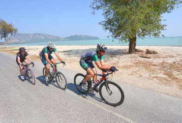 Ciclismo a la playa de Ban Krut (70 km) (D, A, C)