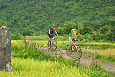 De Mai Chau (Vietnam) a la frontera de Naneo (D, A)