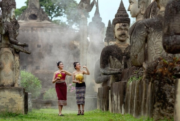 Llegada a Vientiane - visita de la ciudad (D)