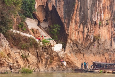 Luang Prabang - Cueva de Pak Ou - Kamu Lodge (D, A, C)