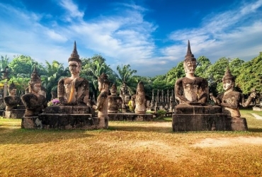 Vientiane - Parque de Buda (D) 