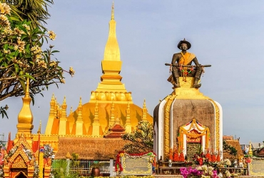 Visita de la ciudad de Vientiane - Parque de Buda - Crucero por el río (D, A) 