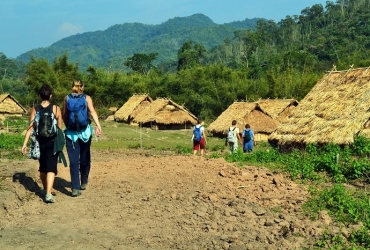 Luang Namtha - Excursión y estancia en familia (D, A, C)