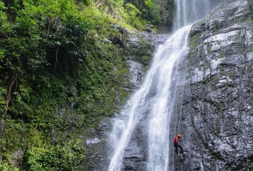 Cascadas de Namkat (D, A, C)