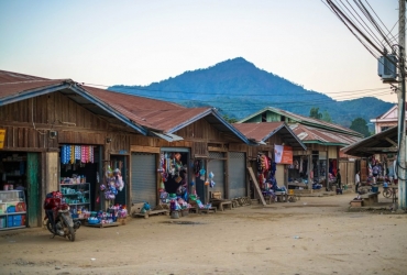 Luang Prabang - Cuevas de Pak Ou - Pakbeng - Muang Hiam (D, A, C)