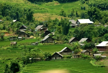 Sam Neua - Frontera de Na Meo - Mai Chau (D)